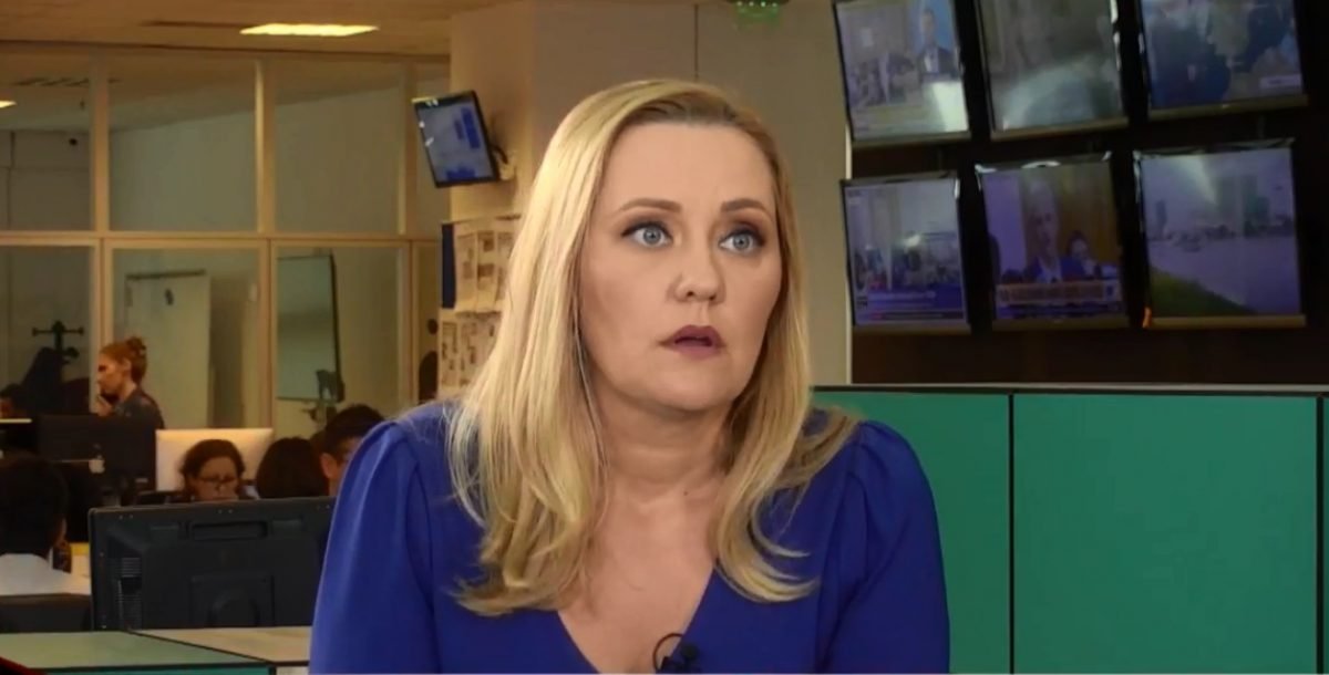 ELENA LASCONI REVOLTATA DE CE A GASIT IN PRIMARIA PSD-ISTA: „SUNT O GRAMADA DE FINI, DE CUSCRI. AU FOST ANGAJARI PE BAZA DE PLICULET SI NEPOTISME”