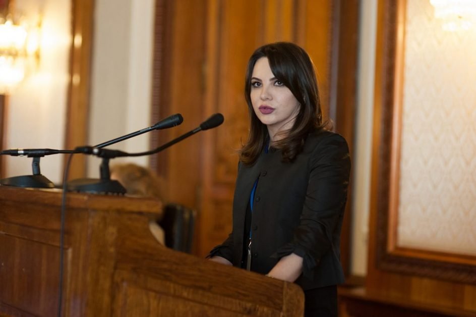 Multumiti CCR. A scapat si Ana Maria Patru. Fosta sefa a AEP a fost achitata definitiv. DNA a acuzat-o ca a luat spaga 275.000 de euro