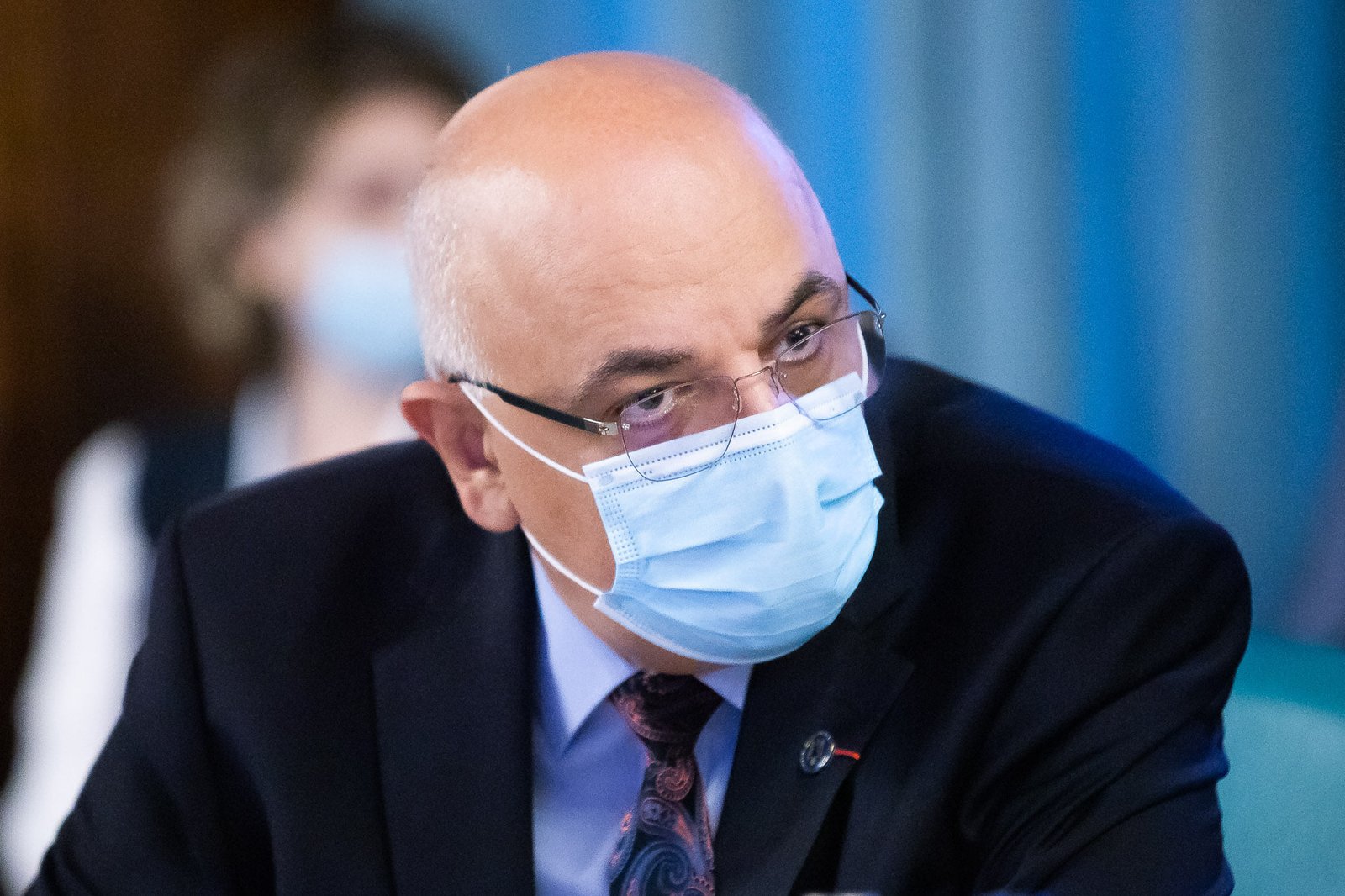 Arafat: Sărbătorile de iarnă ar trebui adaptate virusului. Este posibil să ieşim cu bine când lucrurile vor reveni la normalitate, adică către primăvară-vară”