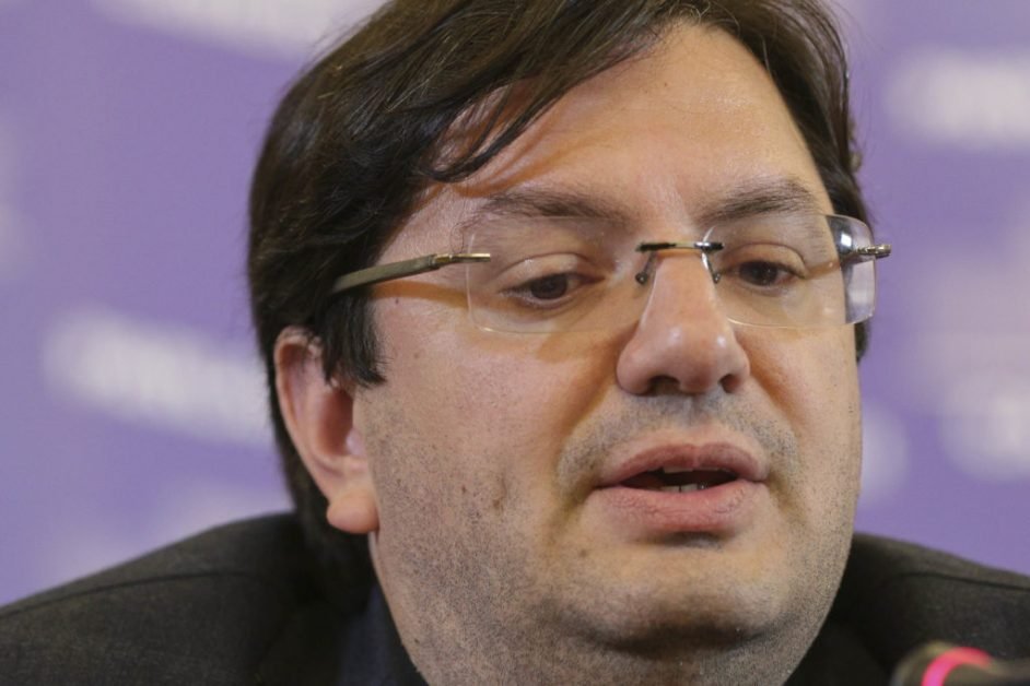 Deputații i-au ridicat imunitatea lui Bănicioiu: Va fi cercetat penal că a primit șpagă 3,9 milioane de lei.