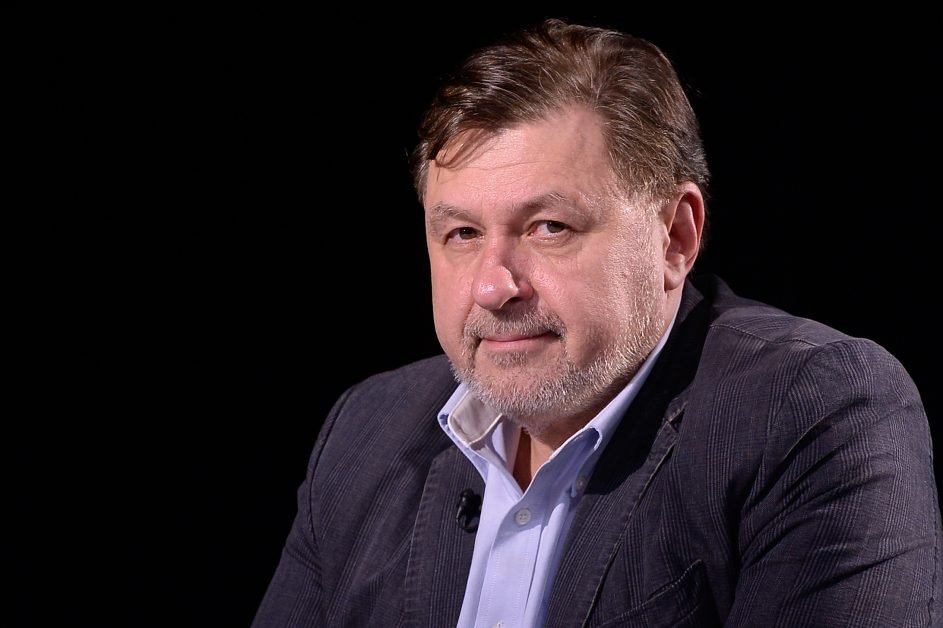 Cum a fost plătit Rafila de marile companii de medicamente. Avere de nabab: sute de mii de euro, acțiuni, 3 apartamente, casă de 330 mp