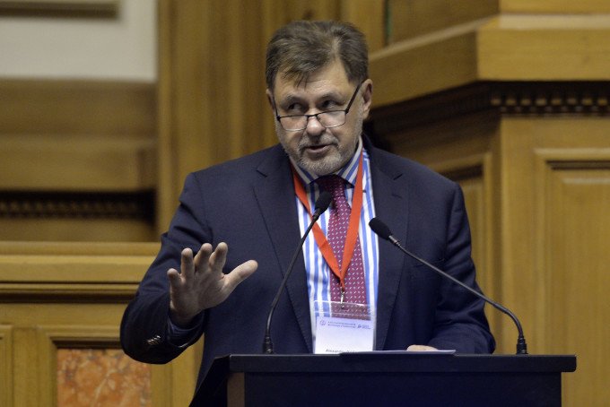 Veste bună pentru părinți! Se cere redeschiderea școlilor. ANUNTUL facut de Alexandru Rafila