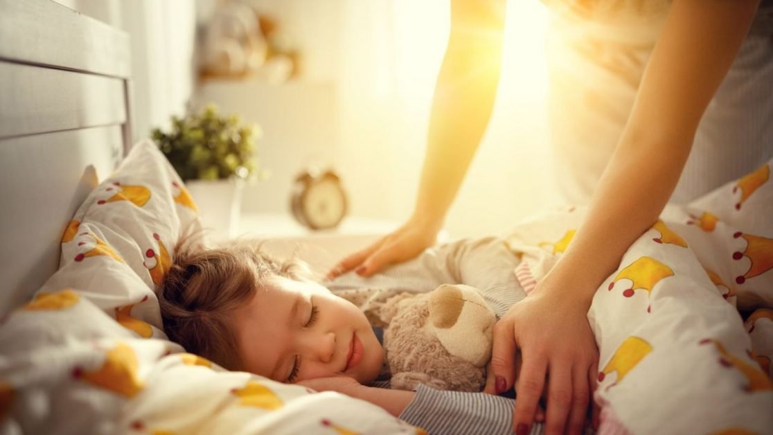 COPILUL MEU NU VREA SĂ SE TREZEASCĂ DIMINEAȚA…