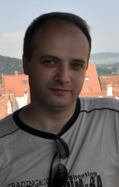 Așa arată un erou! Dr. Denciu a intrat în foc încercând să-și salveze pacienții. Are arsuri grave și va fi transferat în Belgia