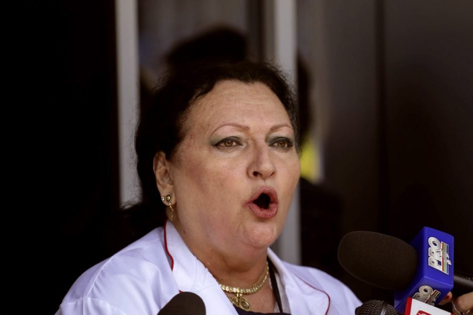 Monica Pop, sare la gatul lui Iohannis: “Oamenii nu mai au nici curaj, nici incredere, nici perspective si nici sperante! Vor “cadea” tot mai multi”