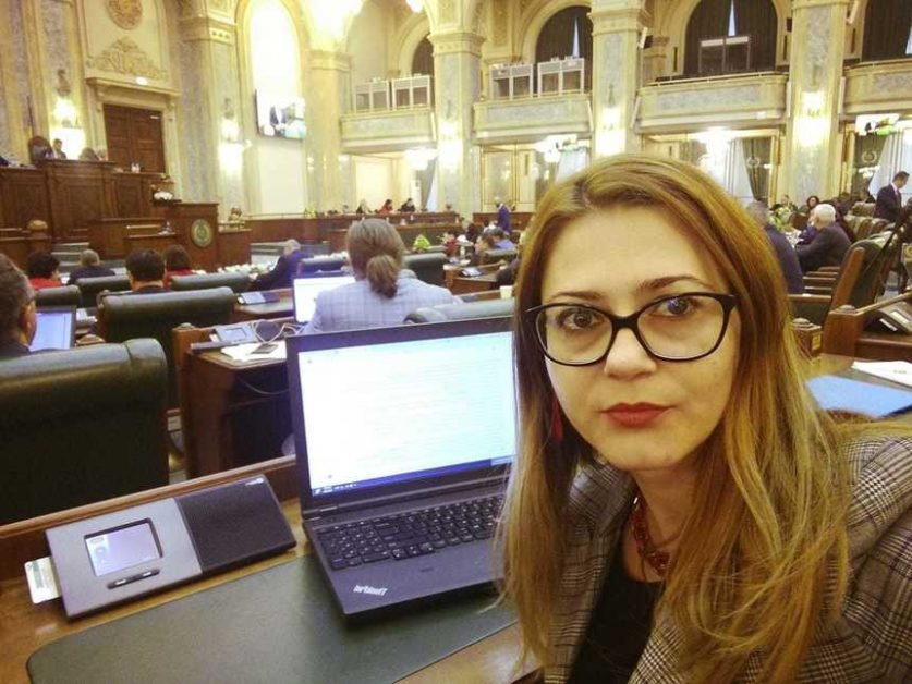 Senatoarea Florina Presadă cere demisia lui Dan Barna. Rezultatul alegerilor „e un eșec, nu are sens să ne îmbătăm cu apă rece”. Pe cine vede la conducerea USR PLUS