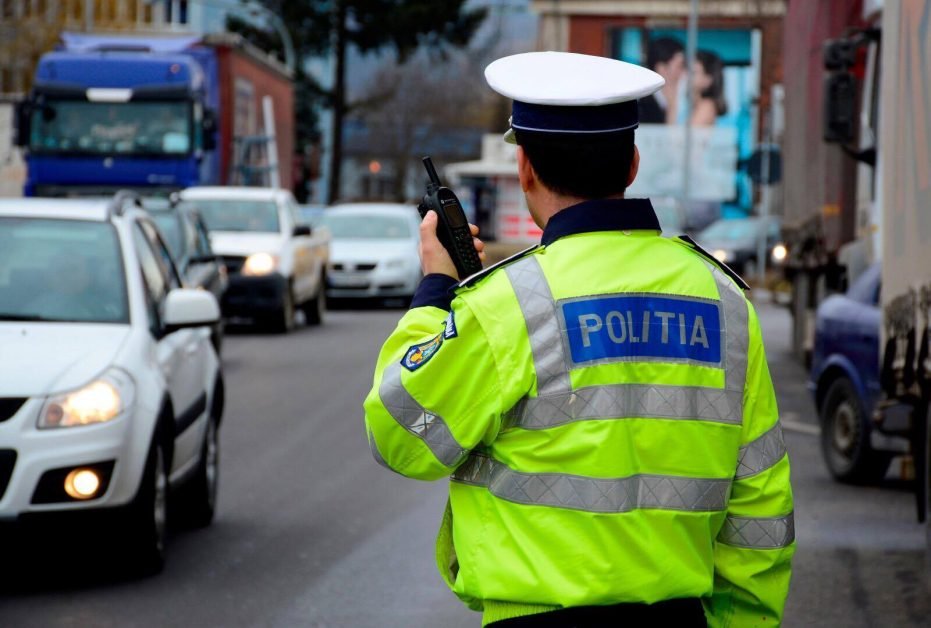 Polițiști primesc din ianuarie un nou spor. “Crestere cu 25% a sporului pentru risc şi suprasolicitare neuropsihică și acordarea unui supliment salarial pentru risc medical.”