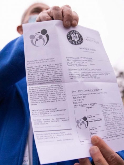 Tara care ia decizia crucială: Accesul în teatre și mall-uri se va face doar pe baza certificatului de vaccinare