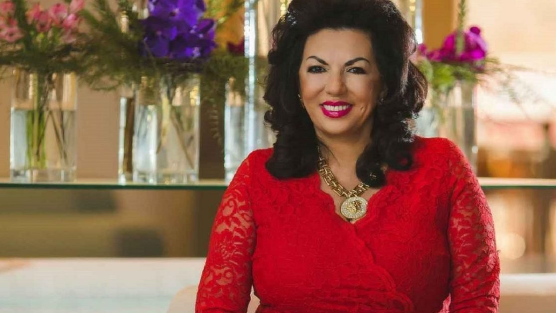 Cea mai PUTERNICA CLARVAZATOARE Carmen Harra, previziuni noi pentru România. Se întâmplă chiar din MAI.