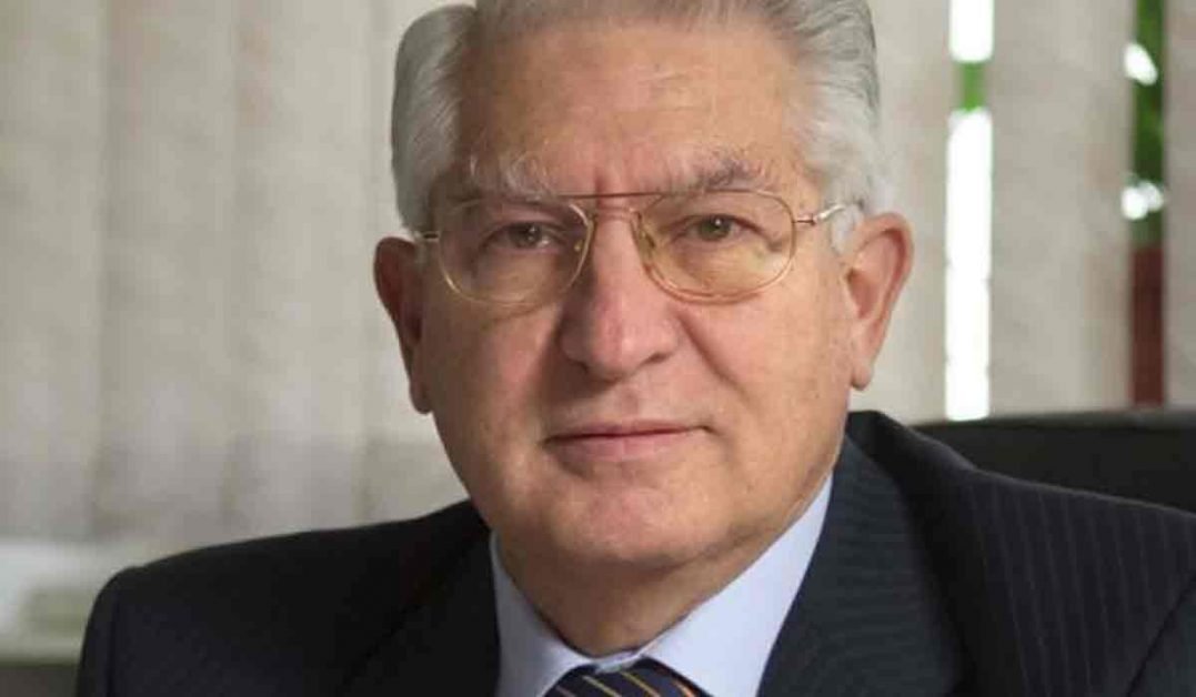 Medicul neurochirurg Vlad Ciurea: “Izolarea ne-a tampit. Arma impotriva virusului-ului e..”