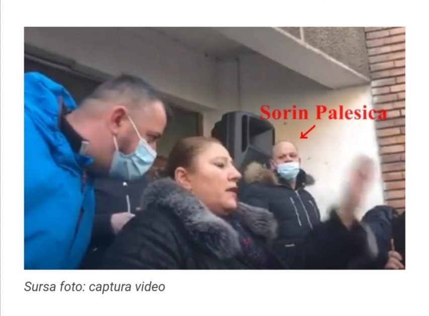 VIDEO. Diana Șoșoacă, la Lupeni, alături interlopul care, în 2016, a snopit în bătaie o salvamontistă din Straja