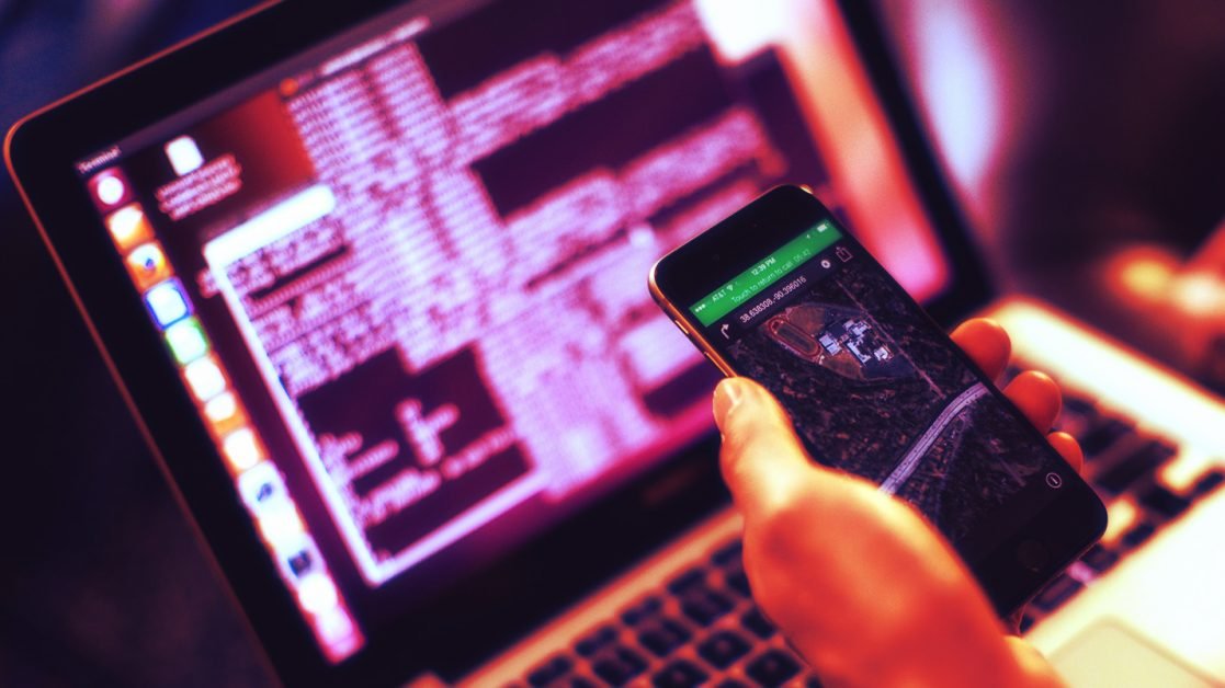 Foarte util. Află dacă aplicațiile din telefon te spionează