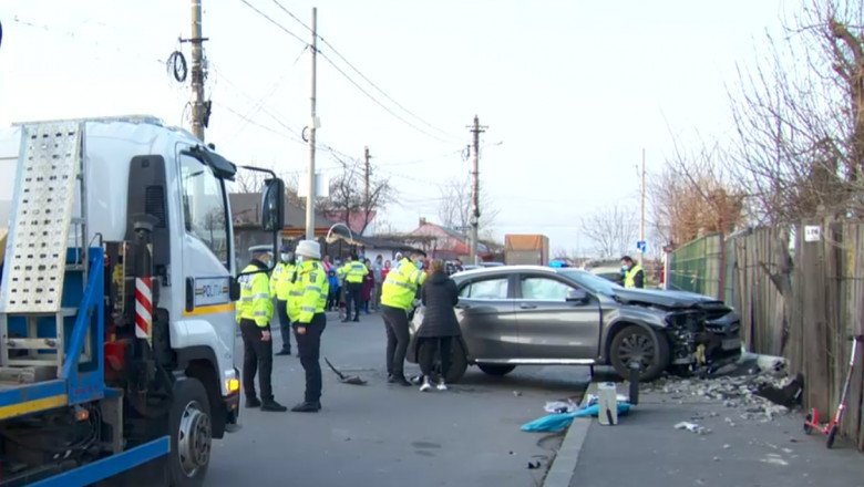 Șoferița care a lovit mortal doi copii pe trotuar a mărturisit că a încurcat pedalele. Față de ea nu s-a luat nicio măsură preventivă