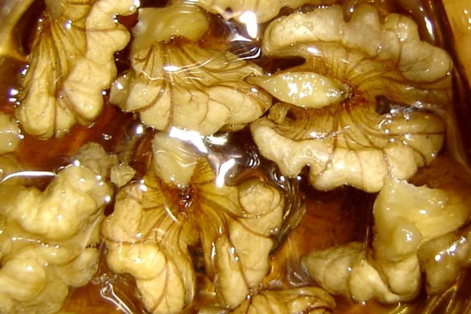 Remediu naturist pentru dureri de cap, tensiune arterială crescuta, anemie si ulcer gastric. Iată cum