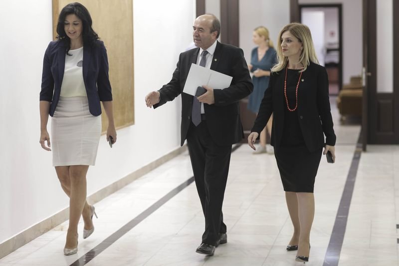 Pensiile speciale ale lui Tudorel: 327.000 lei/an. Vreo 4.000 de alocații. Noapte bună