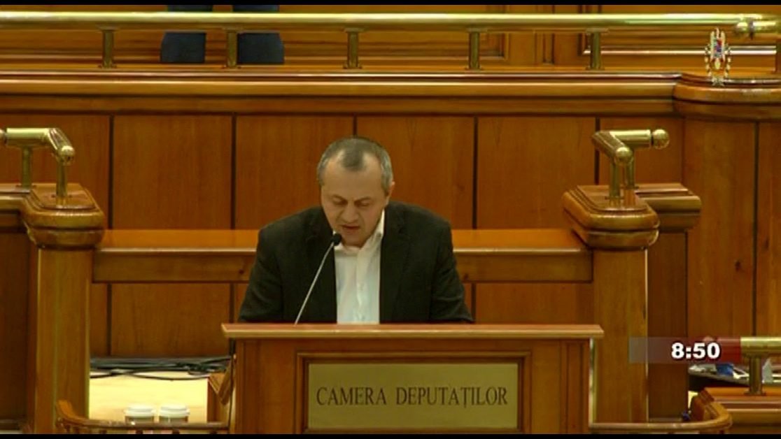 Pensionar MAI la 50 de ani cu 7.000 lei/lună și deputat AUR. Nu mai poate de grija românilor!