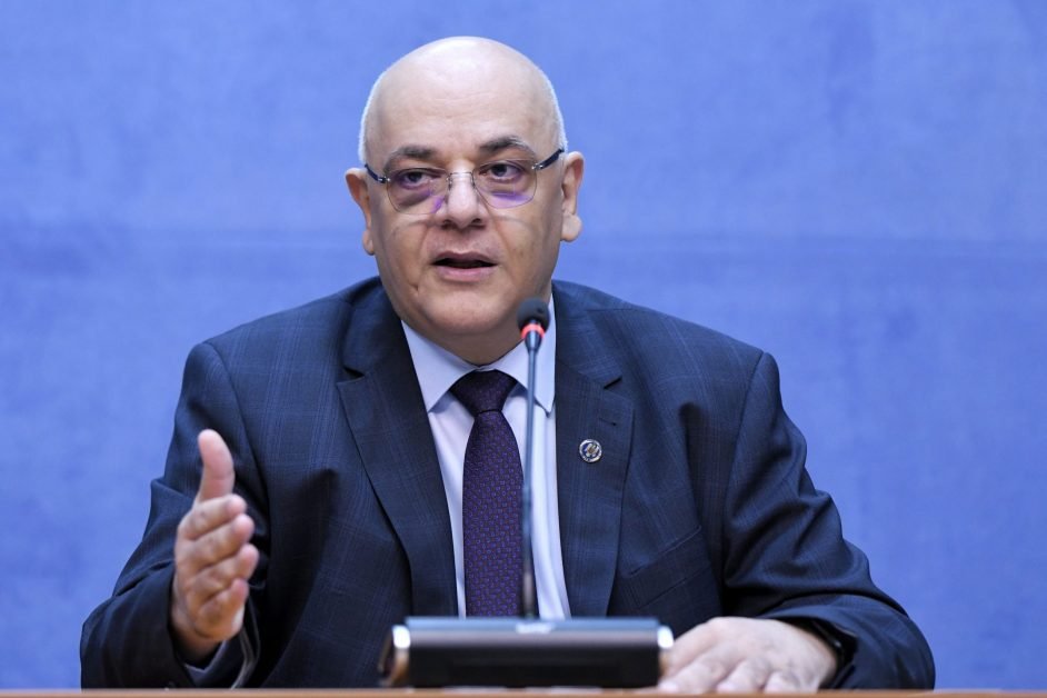 Arafat, despre închiderea magazinelor: ”Sunt țări care aplică reguli mult mai dure decât noi”
