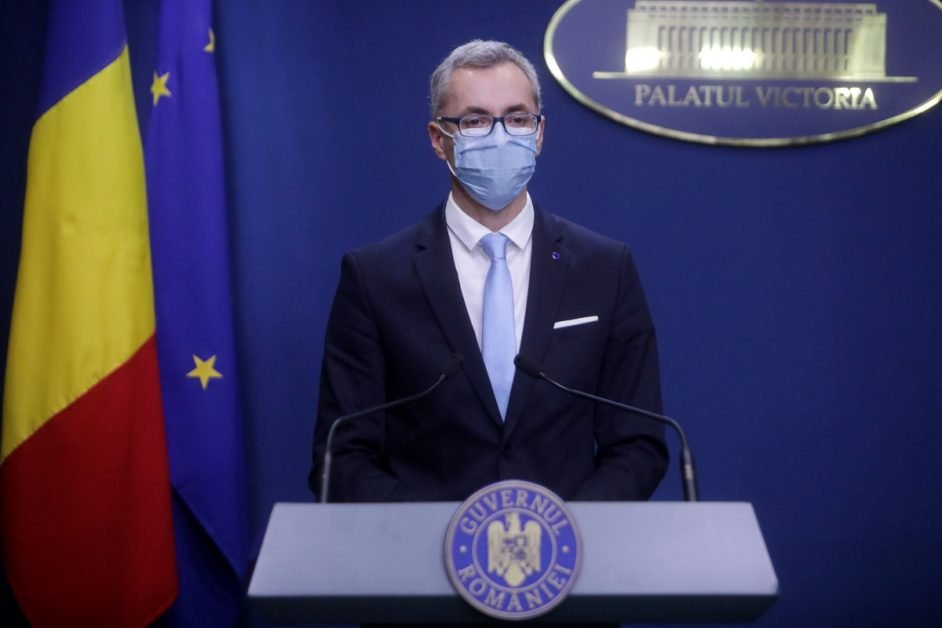 Stelian Ion, despre pensiile magistraţilor: Pensia depăşeşte ultimul salariu, depăşeşte ultimul venit net, ceea ce e o mare problemă. E o invitaţie să ieşi la pensie de foarte tânăr