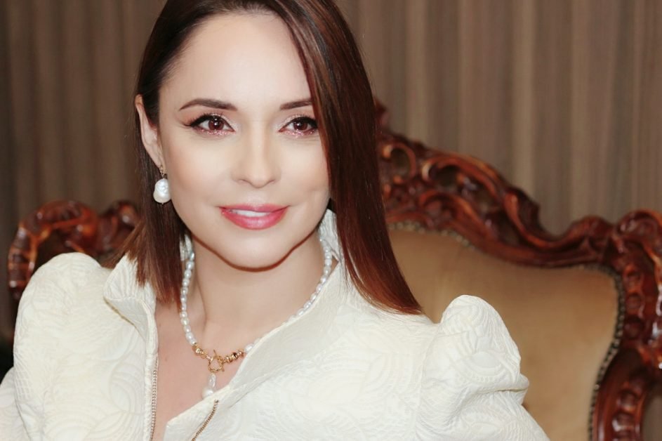 Andreea Marin vrea să devină mamă la 46 de ani dupa ce a șters cu buretele primele trei căsnicii.