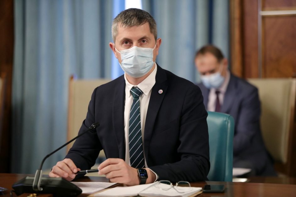 Barna: E foarte clar, în 8-10 ani sistemul de pensii actual, aşa cum e gândit acuma, nu va mai funcţiona, va intra în colaps