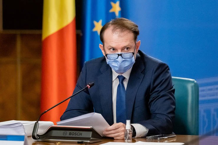 Cîțu: Fără mască la plajă sau la munte și fără distanțare la restaurant pentru cei vaccinați