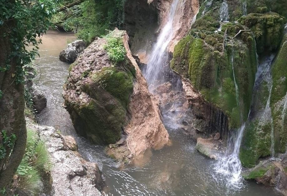 Cascada Bigăr s-a prăbușit. Activist pentru protecția mediului: Motivul este intervenția omului