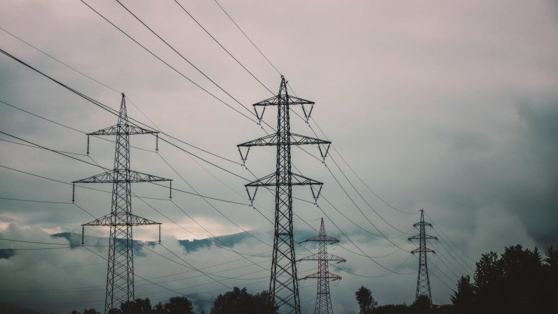 România înregistrează, mâine, cel mai mare preț spot al energiei electrice din Europa