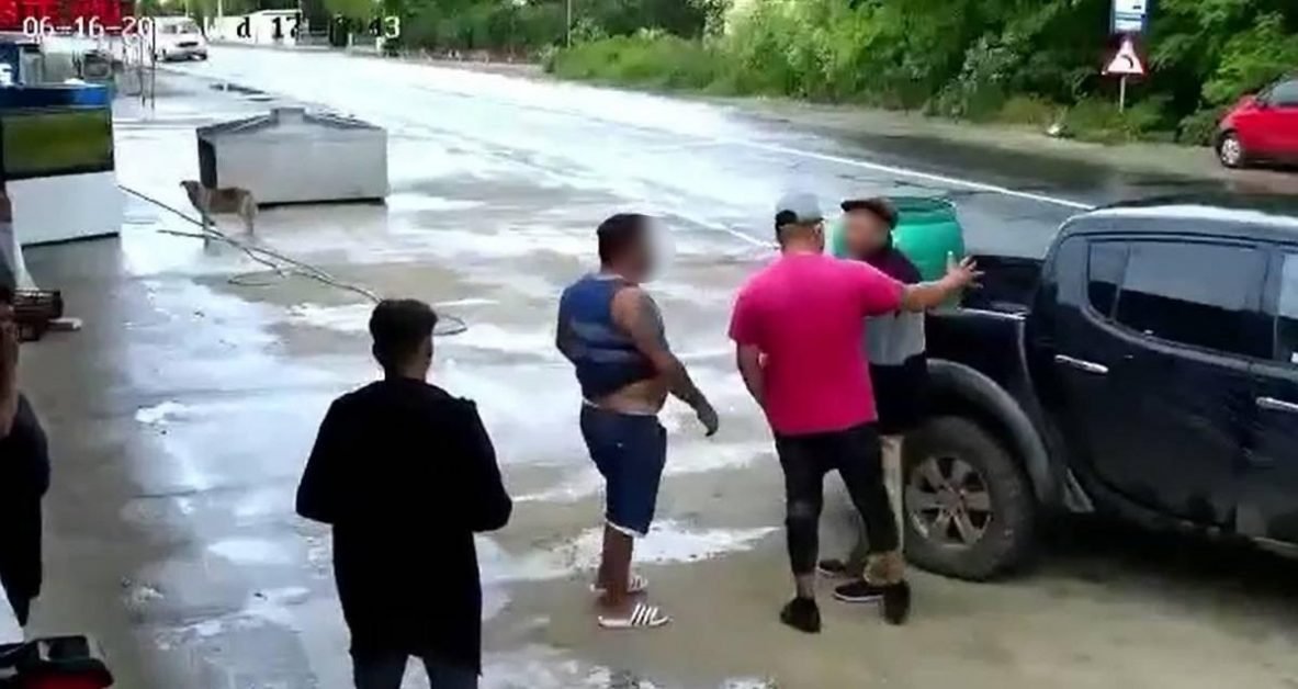 Interlopi din clanul Mărmureaua au băgat în spital angajaţii unui magazin din Teleorman, pentru că patronul nu a plătit taxa de protecţie