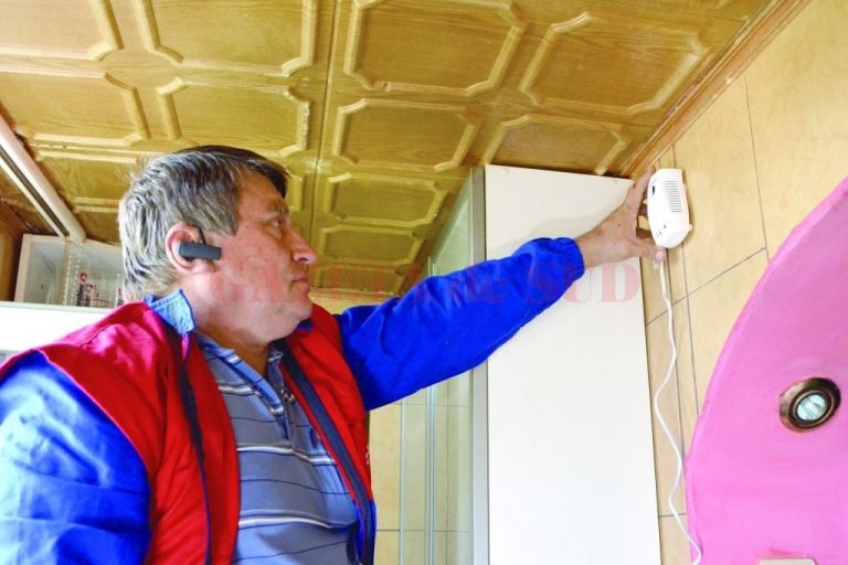 Milioane de români furati cu acte! Instalarea obligatorie a DETECTOARELOR de GAZE, o afacere ilegală de peste 100 de milioane