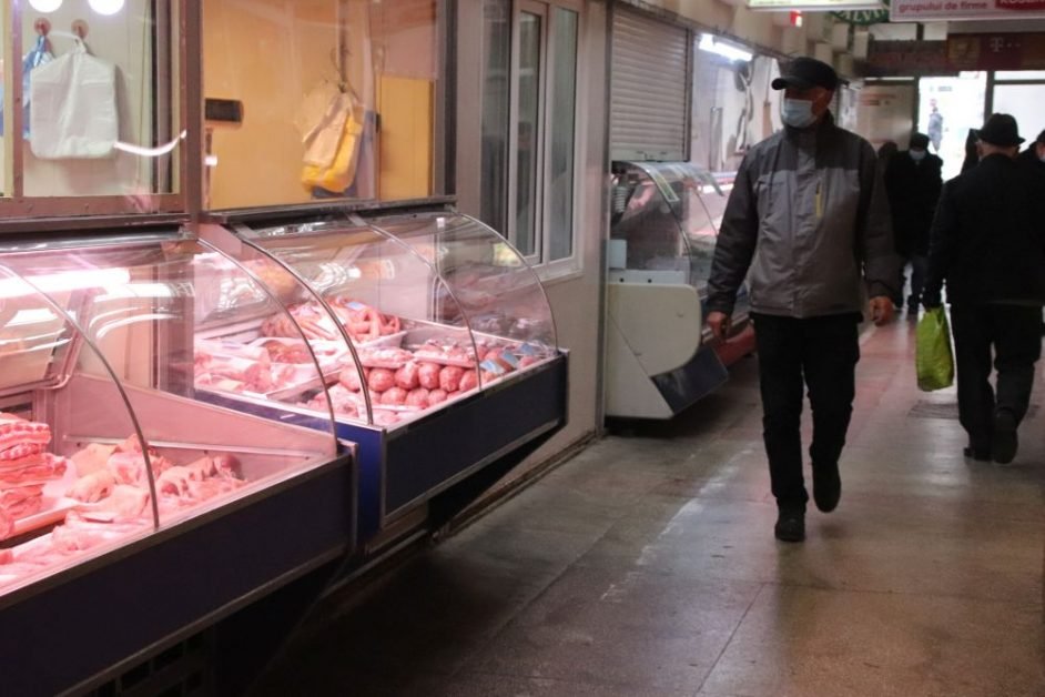 Anunțul făcut de autorități. Felul de carne preferat românilor se scumpește cu minimum 25%.