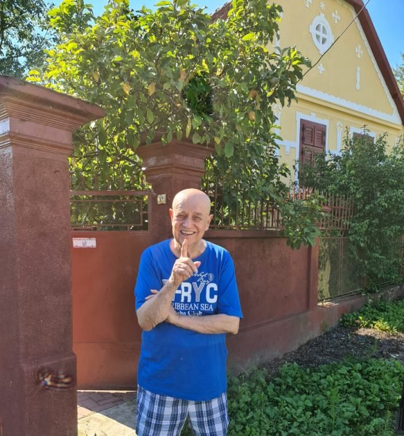 Ce avere are Benone Sinulescu. Artistul a investit masiv în imobiliare toată viața. Câte case are Nea Beni acum. Chiar el a spus că îl întrece și pe Năstase