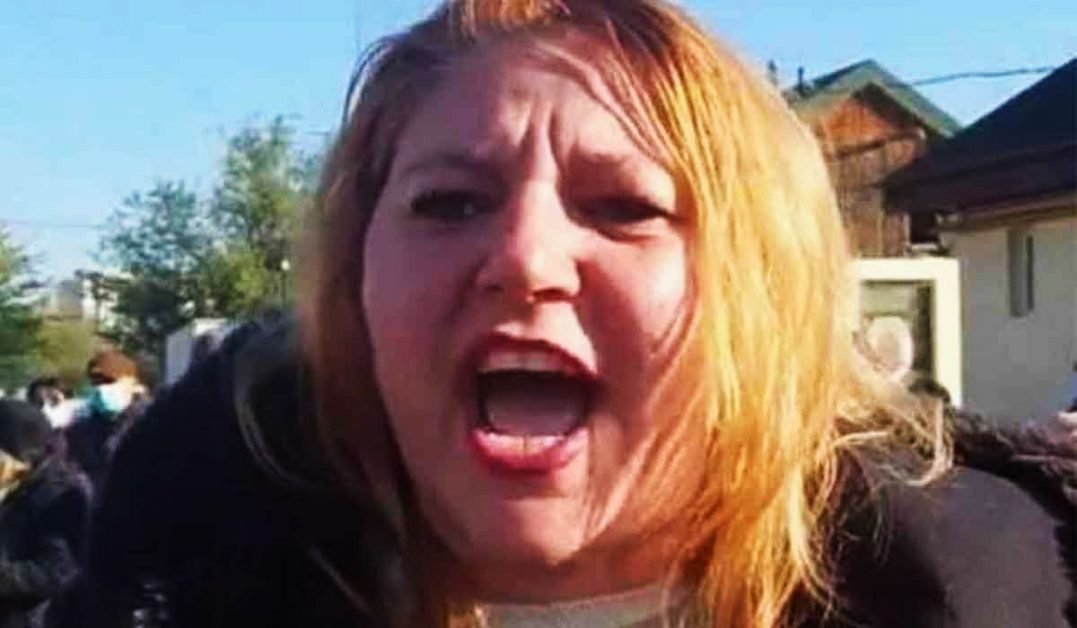 Diana Şoşoacă, REVOLTATĂ din cauza noilor restricţii ale Guvernului. „Ne întoarcem la dictatură”