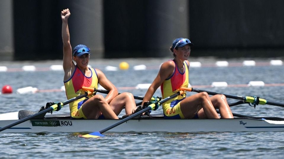 Record olimpic stabilit de două românce. Simona Radiș și Ancuța Bodnar, AUR în proba de dublu vâsle la JO 2020