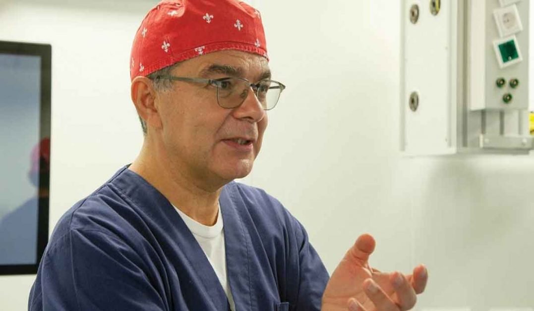 Medicul Alexandru Blidaru: „Cel mai frecvent prim simptom al cancerului de san este…”