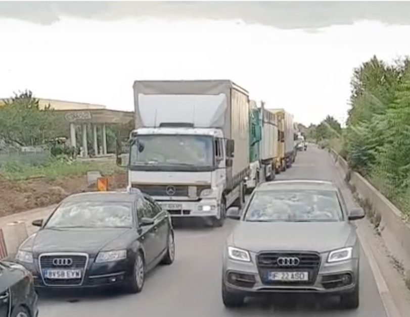 VIDEO. Momentul în care un şofer de camion îi dă o lecţie preţioasă unui şofer de Audi de pe centura Bucureştiului