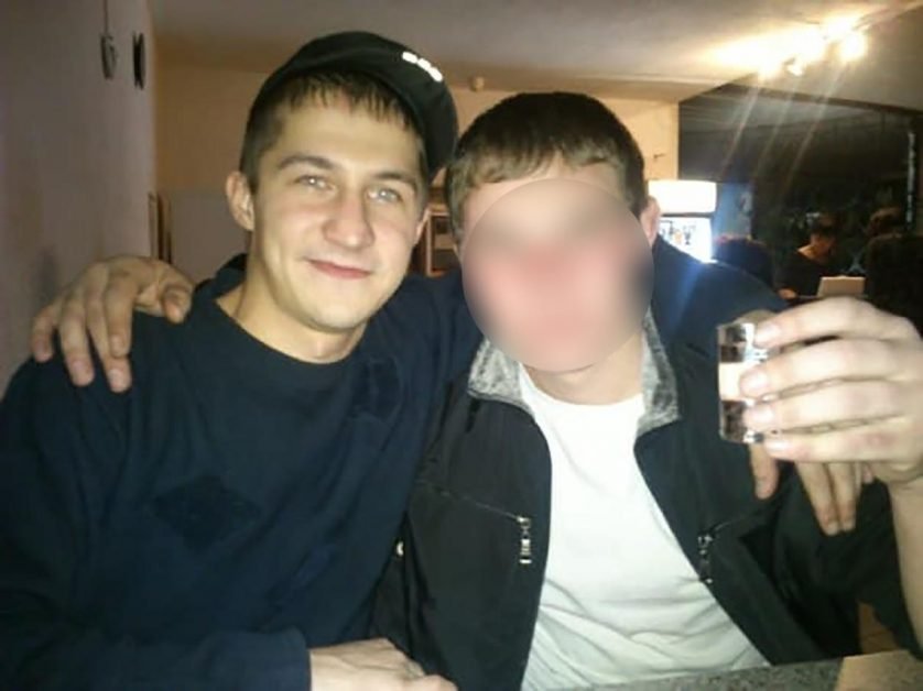 Un tată sfâșiat de durere l-ar fi obligat pe pedofilul care i-a abuzat fetița să-și sape singur groapa, apoi l-ar fi ucis
