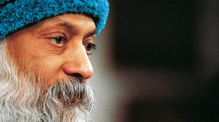 CUM POȚI EVITA  EPIDEMIA? „Această întrebare i-a fost adresată lui Osho acum aproximativ 40 de ani, în perioada SIDA! „Pui o întrebare greșită” „Intrebarea corectă ar trebui să fie”: