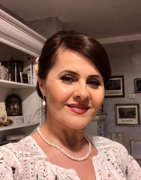 Niculina Stoican are o carieră de succes, dar și o casă pe măsură! Artista trăiește în lux, iar locuința și-a amenajat-o cu mobilă second-hand. Uite cum arată apartamentul