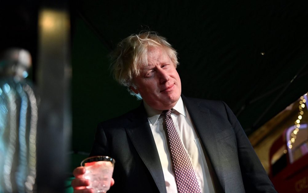 Marea Britanie NU va impune restricții de Crăciun. Boris Johnson: Nu vrem să stricăm planurile populației britanice