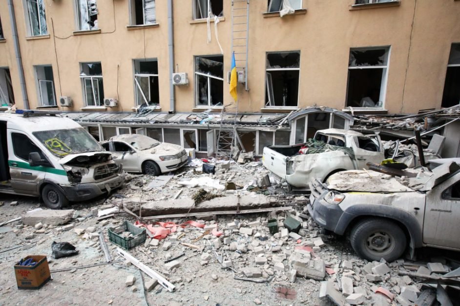 Trupele ruse au atacat zone civile noaptea aceasta, inclusiv un spital. Sunt numeroase victime