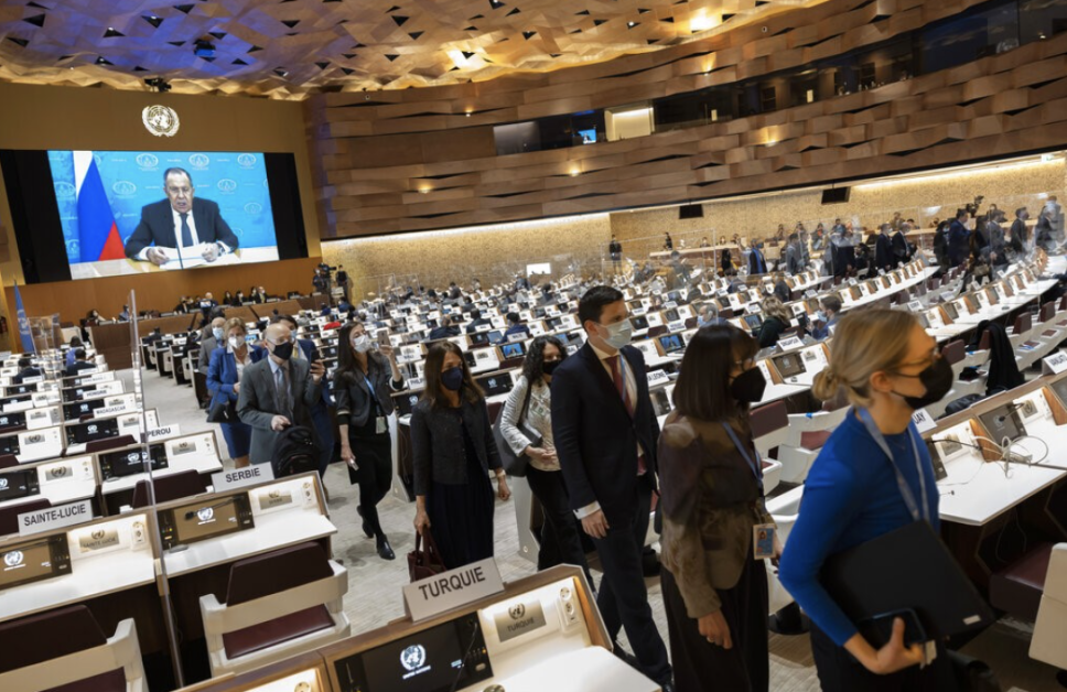 Rusia, umilinta fara precedent la ONU. Cand Lavrov a inceput sa vorbeasca, ambasadorii si diplomatii au plecat in masa