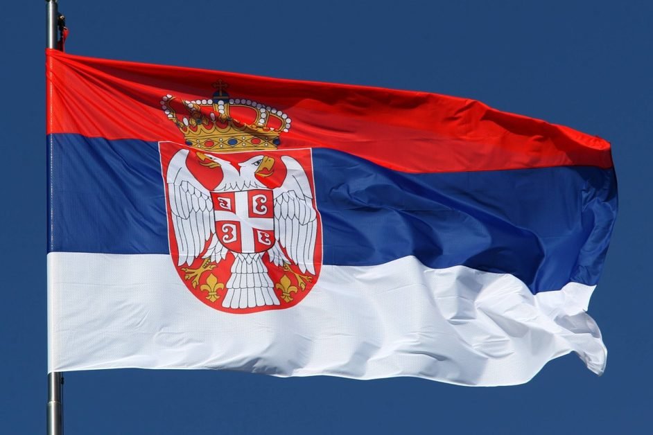 Serbia interzice exportul de grâu, porumb, făină şi ulei și reduce cu 20% taxele pe combustibili