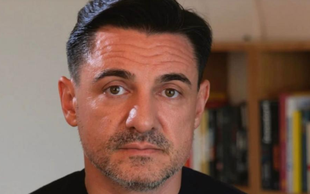 George Buhnici îşi cere scuze la 10 zile de la declaraţiile despre „soţia minoră” şi „vergeturi la plajă”: „Am primit acuzaţii şi ameninţări”