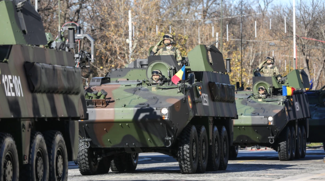 Polonezii și ungurii fac mișto de Armata Română: Cumpără vechituri scumpe