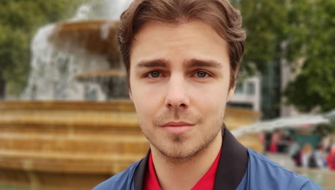 Mihai Bica, primul român care a învățat medicină la Cambridge! Tânărul s-a întors în România să trateze bolnavii de inimă