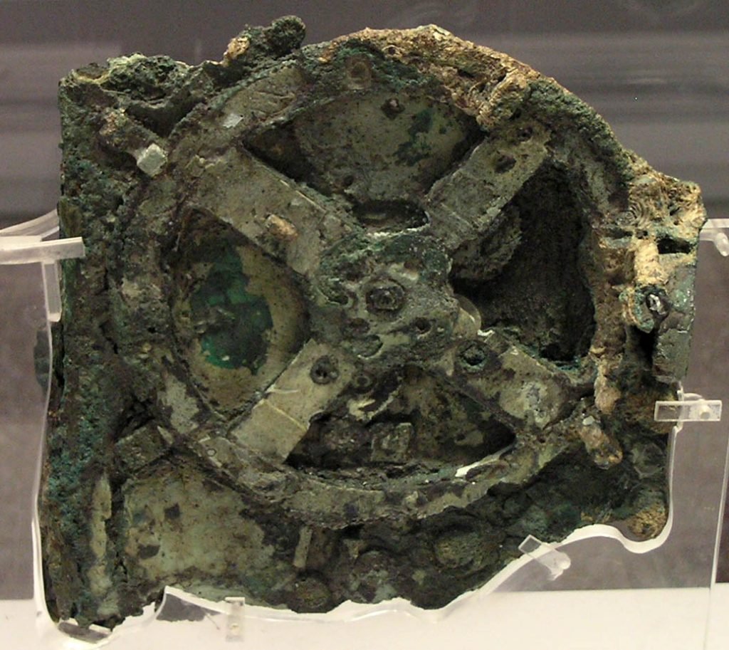 Mecanismul Antikythera: Dispozitivul a fost descoperit în anul 1900 pe fundul Mării Egee