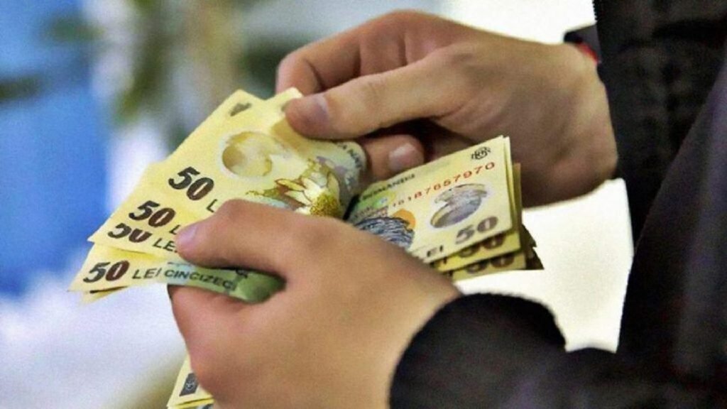 Vești bune pentru români! Fiecare angajat primește 500 de lei la salariu