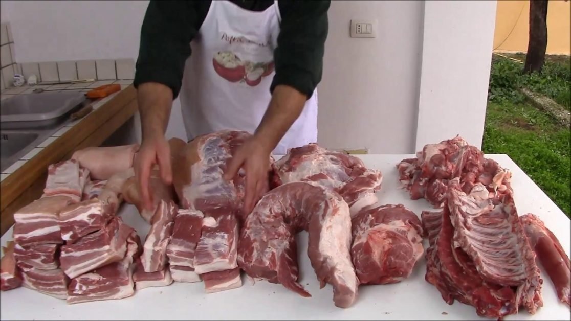 3 paşi simpli pentru a afla cât de proaspătă este carnea pe care o cumperi