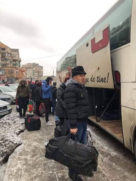 Te gândești să pleci din România, să faci bani măcar de o mașină mai bună și să te întorci…