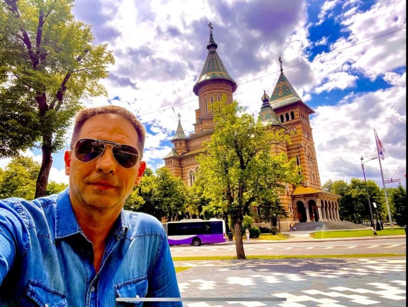 Dan Negru, despre copiii care își lasă părinții la azil: „Singurătatea e cumplită în orice hotel de lux”